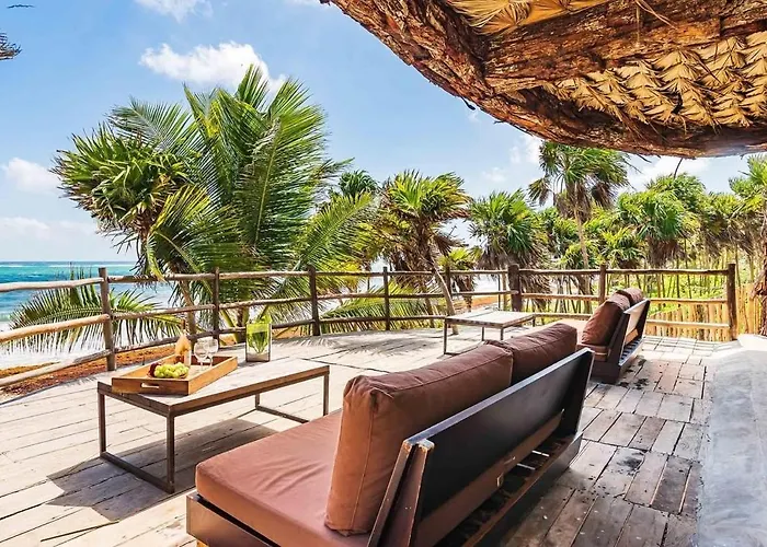 Amana , Front Tulum