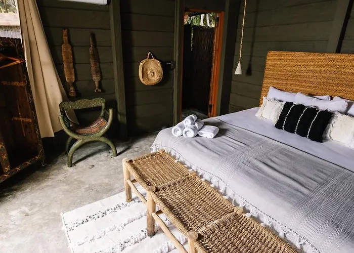 Amana , Front * Tulum